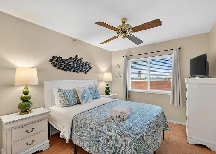 Reef Club Unit 405 Clearwater Beach