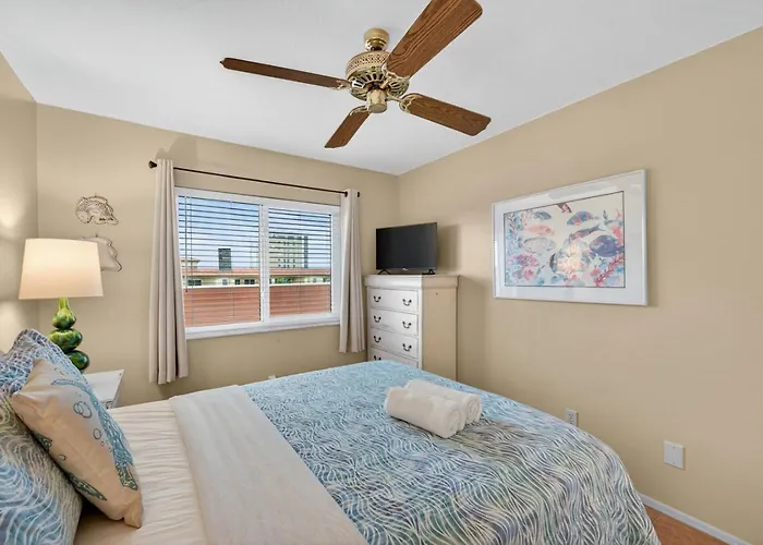 Reef Club Unit 405 Clearwater Beach