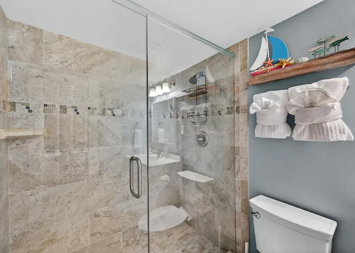 Reef Club Unit 405 Holiday home *