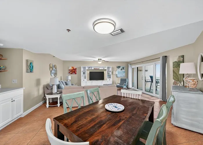 Reef Club Unit 405 Clearwater Beach