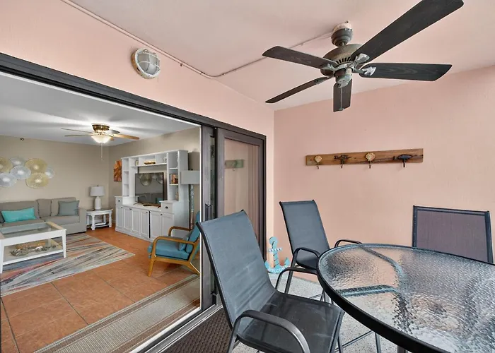 Reef Club Unit 405 Clearwater Beach