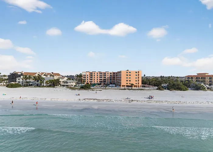 Reef Club Unit 405 Holiday home *