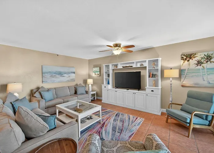 Reef Club Unit 405 Holiday home *
