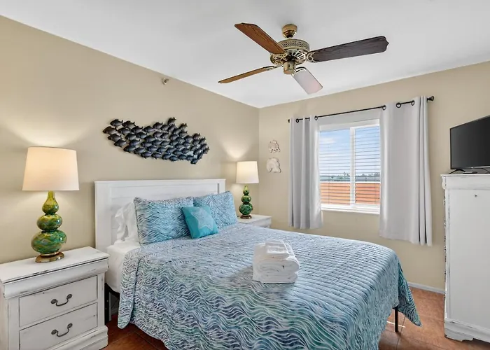 Reef Club Unit 405