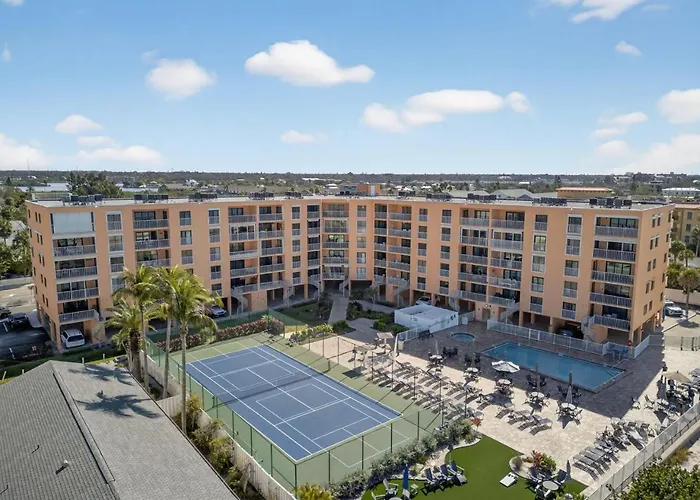 Reef Club Unit 405 Clearwater Beach